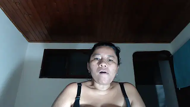 adrixxx38 webcam