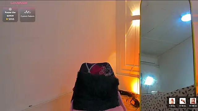 charlotte_dante212 webcam