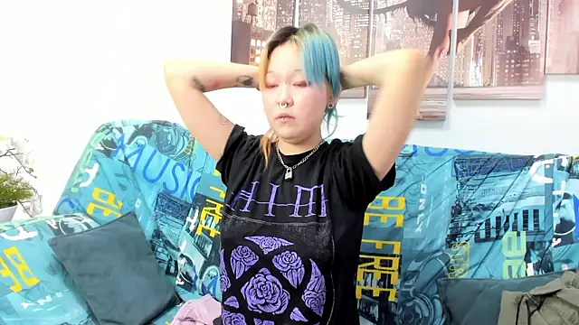 Cute__Kiko live cam on StripChat
