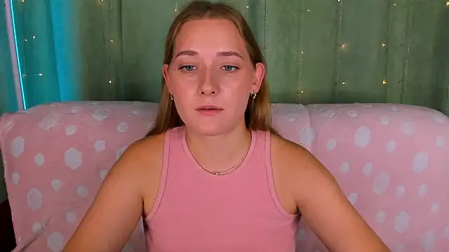 AlinaVice webcam