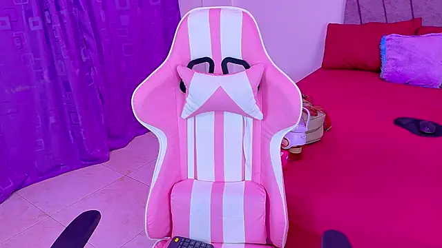 Megam_white webcam