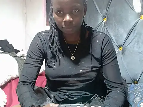 ebony_emmah webcam