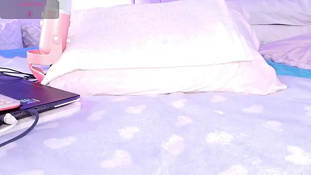 sweetieluna01 webcam
