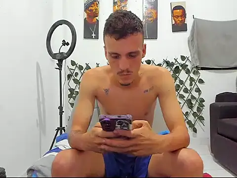 Latins_Boss webcam