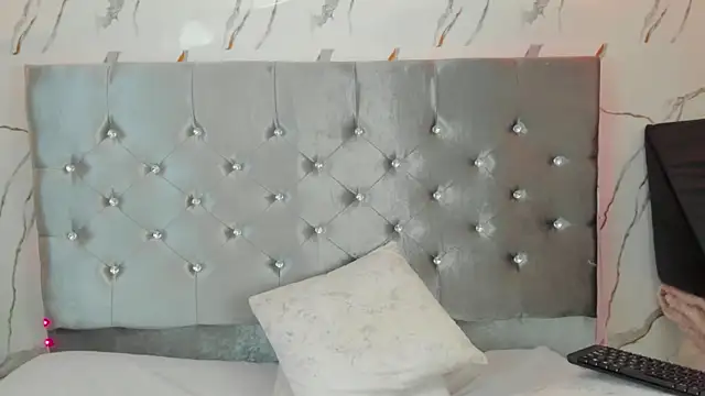 vanessa_saquirt webcam