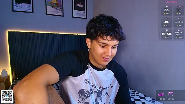Leo_Savage_ webcam