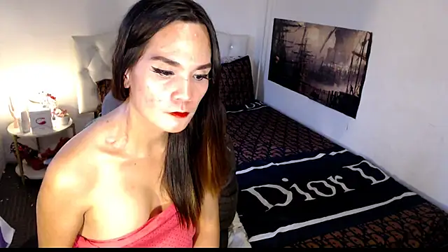 NinaDOM4CUM webcam