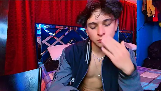 Luke_Howland live sex cam
