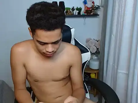 curlyasian_njxx live sex cam