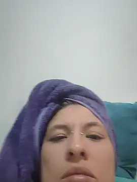 anastacia_lasexy (F milf) - Me masturbo en la ducha con la ducha