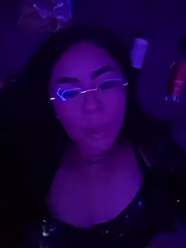 valkyria_12 (F young) - Oíl in my ass!!
