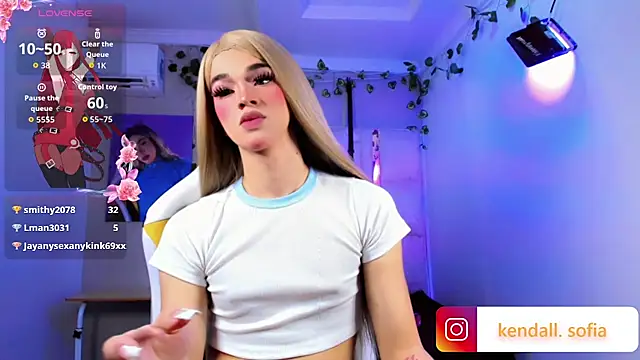 Sophiaa_doll_ webcam