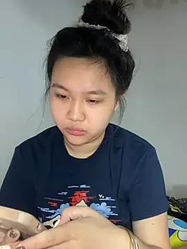 Almira6868 webcam