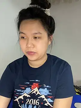 Almira6868 webcam