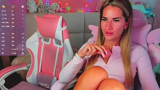hotty_girls_here webcam