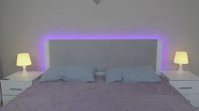 marliinnova - MarliinNova's free webcam - UK Sex Cams