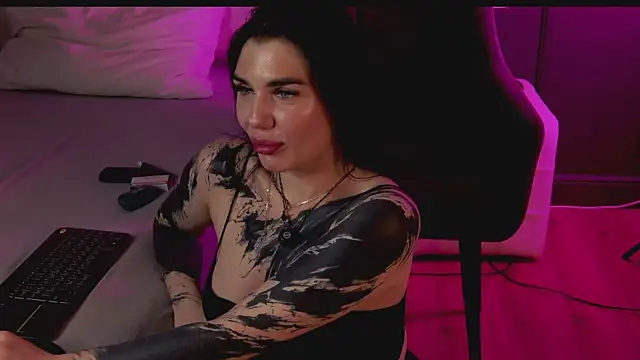 IvyDarkness live cam on StripChat