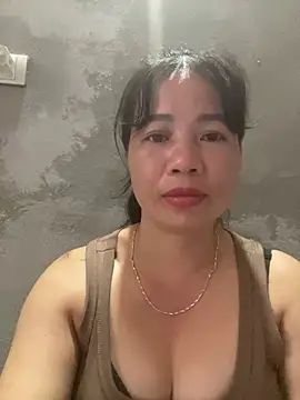 milk_sugar2k live cam on StripChat