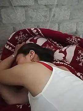 Buong-binh live cam on StripChat