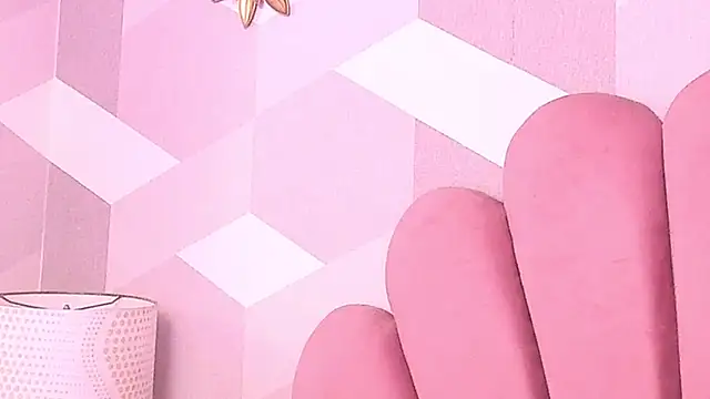 KylieMonnett webcam