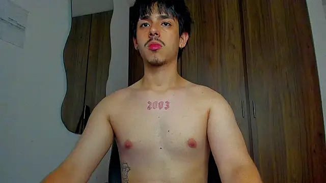 Maximo_Miller webcam