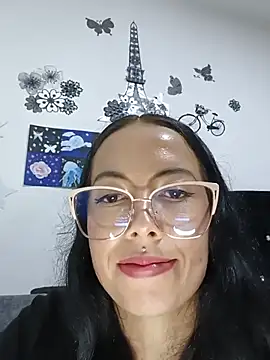 MiaForever1 webcam