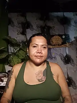 TabooSHOWgirl18 live cam on StripChat