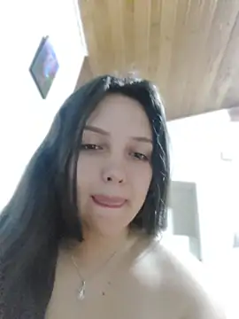 Bella_Karoline