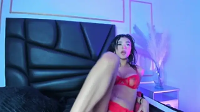 Dannae_Lux webcam