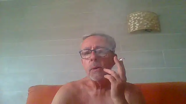 tuggy59 live cam on StripChat