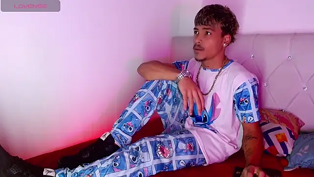 Angel_foxc13 webcam