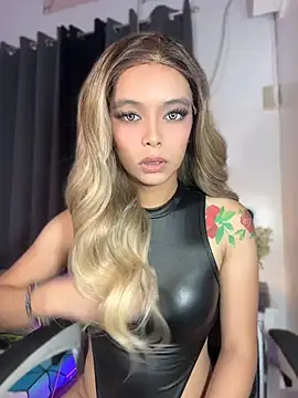 MajesticKitana webcam