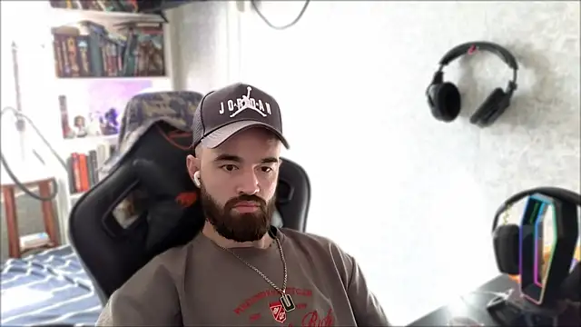 _Serious_Man webcam