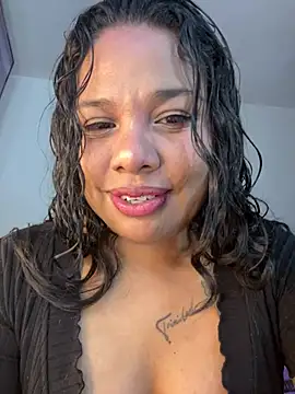 Rashell1_Queen webcam
