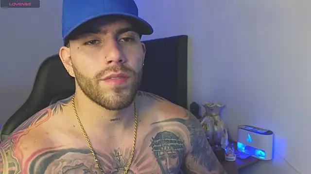 Ades_Lowe webcam