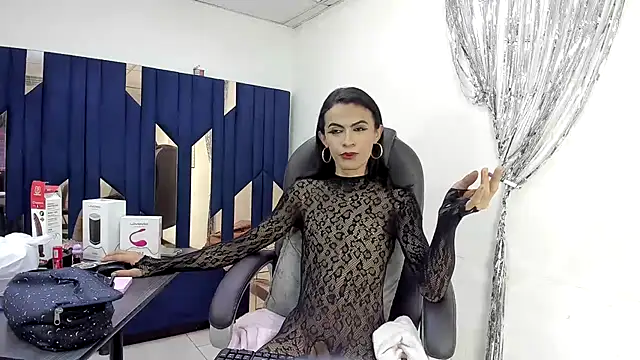 Aisha_hotts777 webcam