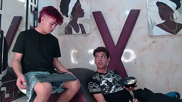 VERY_HOT_GUYS webcam