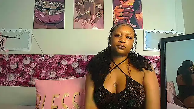 EnchantingLisa webcam