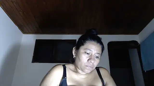 adrixxx38 webcam