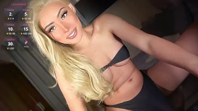 bella_maxwel webcam