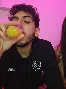 LeoyNicky98 webcam
