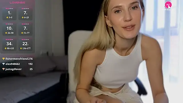 Luna_mp4 webcam