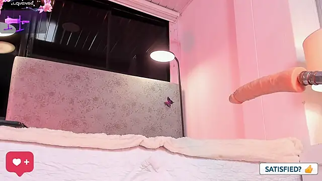 JESSI_NAOMI webcam
