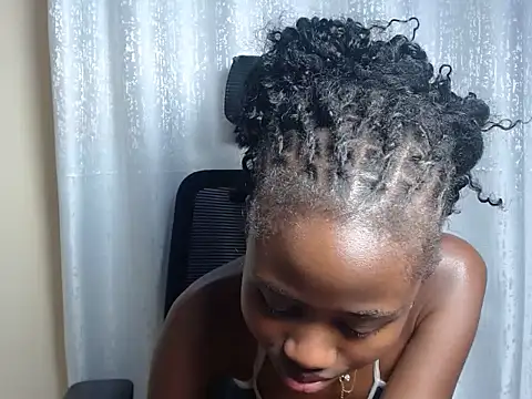 pureelegance_petite webcam