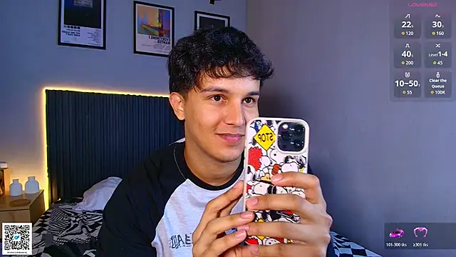 Leo_Savage_ webcam