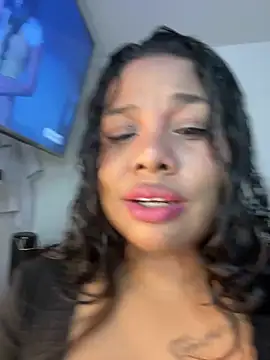 Rashell1_Queen webcam