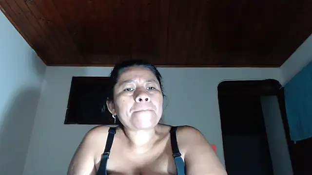 adrixxx38 webcam