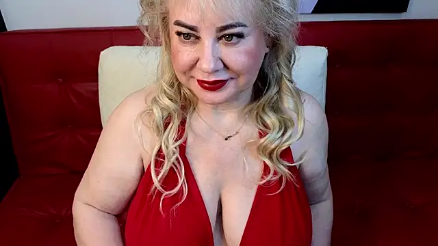MatureOfKind webcam
