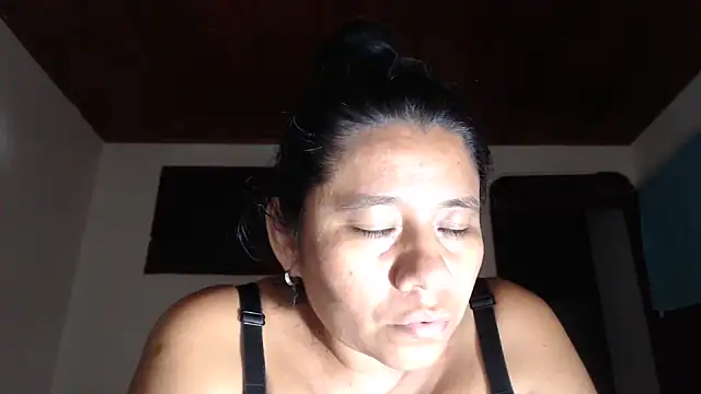 adrixxx38 webcam