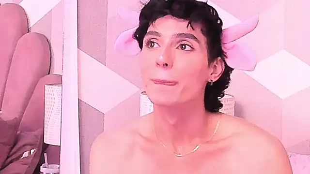 KylieMonnett webcam